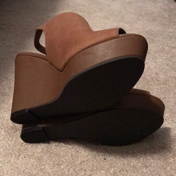 Wedges - Picture 3 of 4